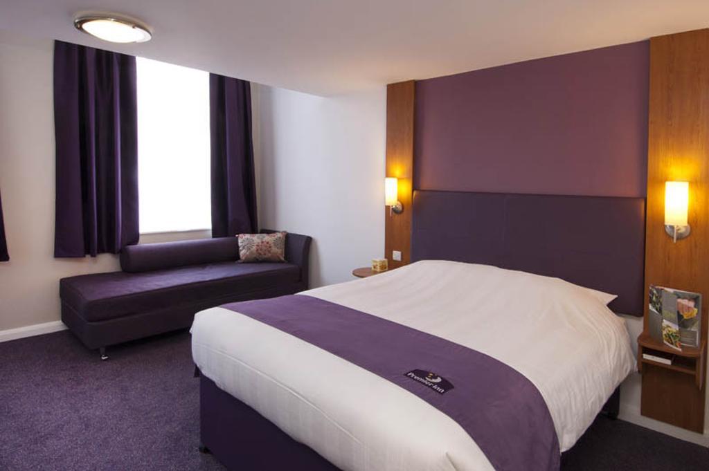 Premier - Lockyers Quay Plymouth